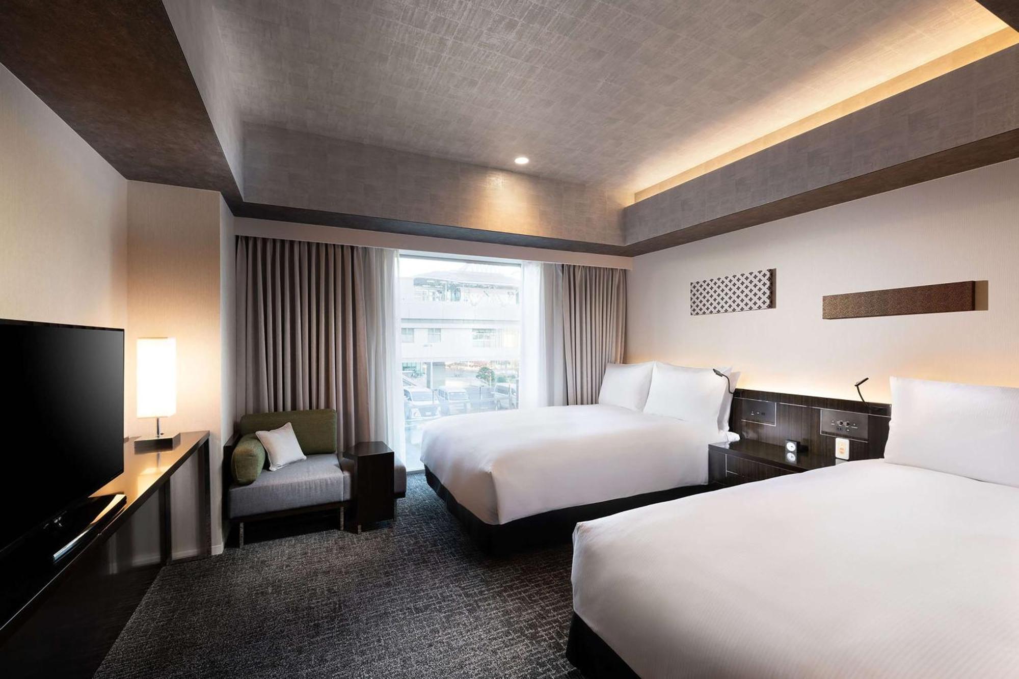 Отель Doubletree By Hilton Tokyo Ariake Экстерьер фото