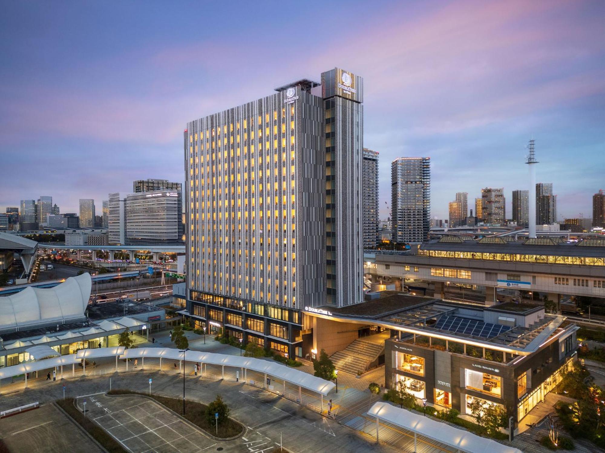 Отель Doubletree By Hilton Tokyo Ariake Экстерьер фото