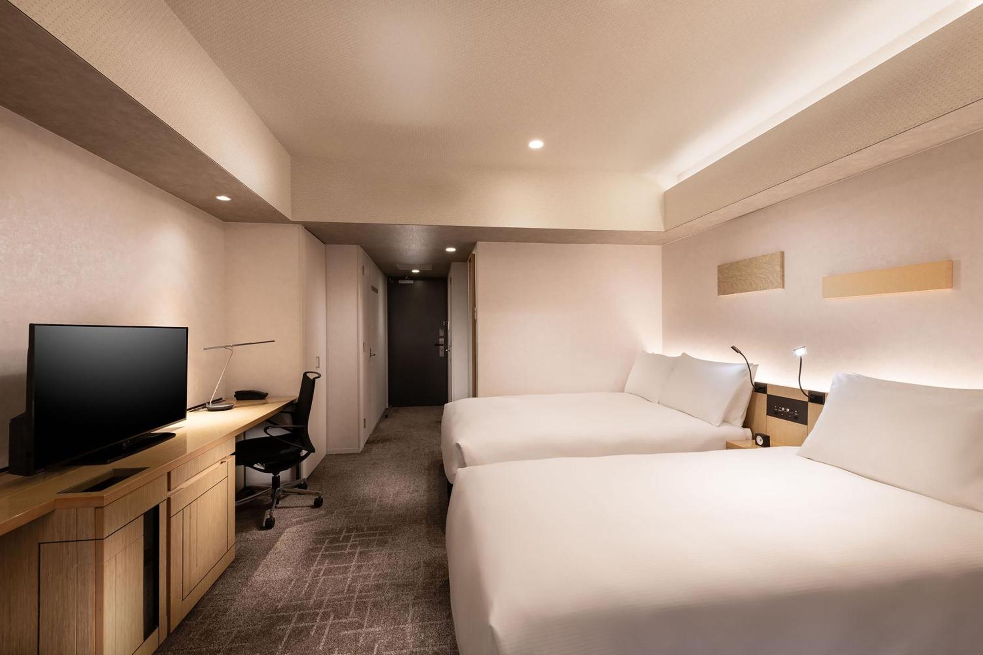 Отель Doubletree By Hilton Tokyo Ariake Экстерьер фото