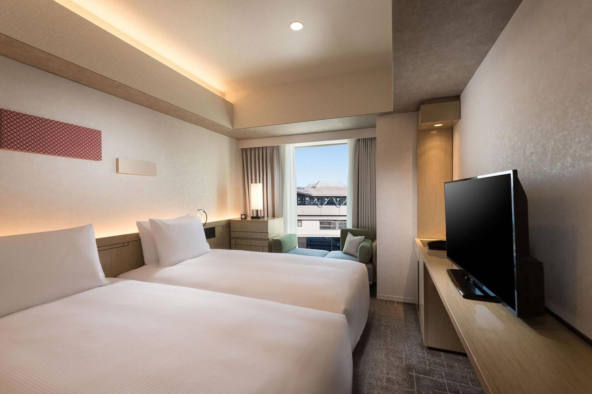 Отель Doubletree By Hilton Tokyo Ariake Экстерьер фото